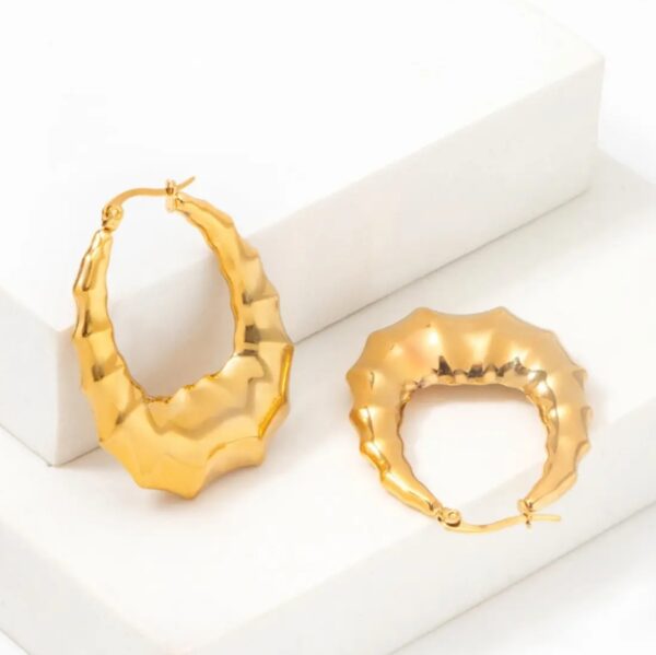 Wave Hoops