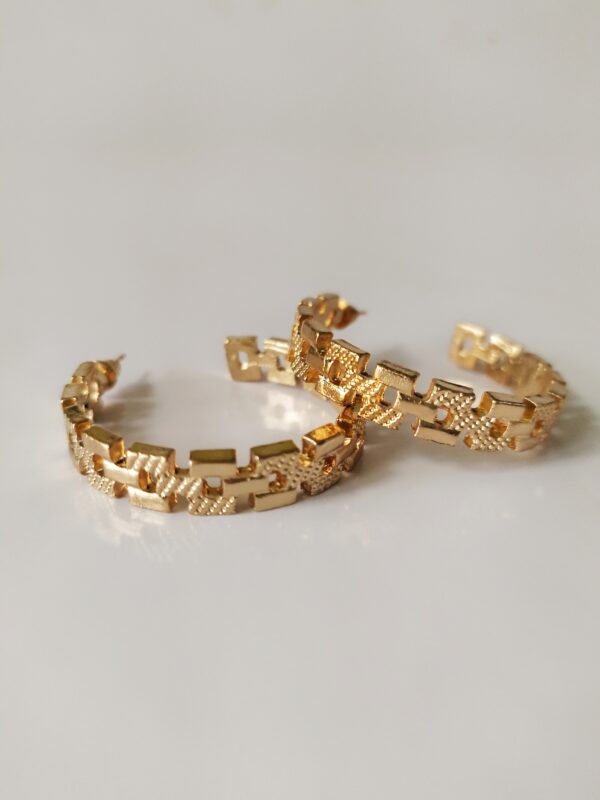 Square Chain Hoops