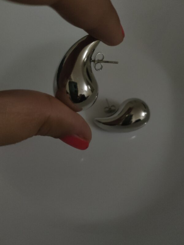 Tear Drop earrings - Silver - Image 3