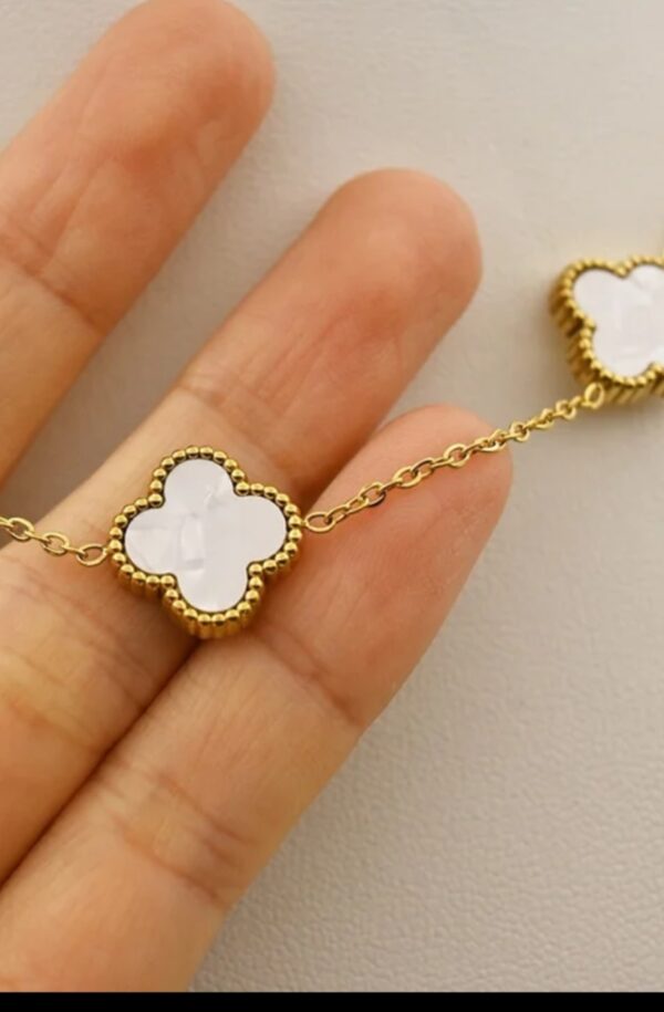Clover Bracelet - Fresh water pearl