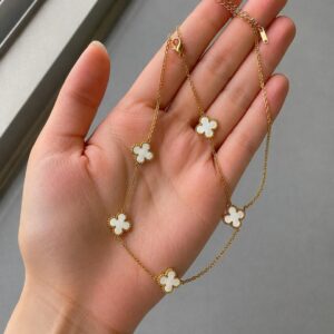 Clover Necklace-White