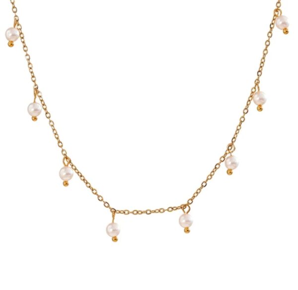Beaded pearl necklace