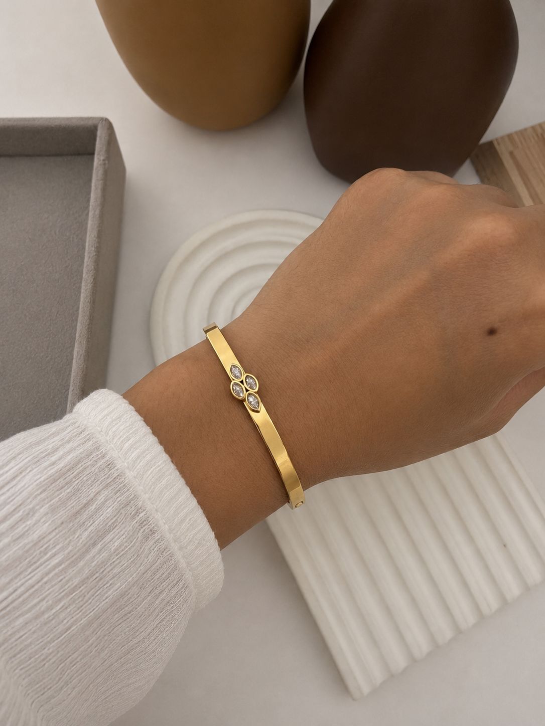 Marquise Clover Bangle - Image 3